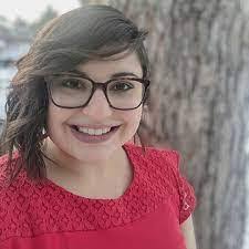 Lisa Knippenberg's Instagram, Twitter & Facebook