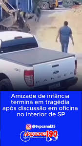 Uma discussão entre dois amigos de infância terminou em tragédia na cidade  de Socorro. Um mecânico foi morto a tiros dentro da oficina onde trabalhava  após um desentendimento que teria começado por ...