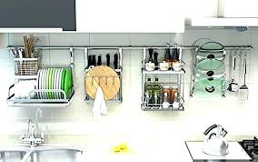 Hanging Dish Drying Rack Kitchen Cabinet Dish Drying Rack Home Steel Wall Mount Dish Drying Racks Artisan Hangin Penataan Rumah Interior Dapur Desain Apartemen Wall mounted dish racks can vary in size and shape, but in general they offer slotted compartments to hold it has an easy to install french cleat hanger but is not for drying (no drainage). hanging dish drying rack kitchen