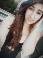 Lauren Eakes's Instagram, Twitter & Facebook