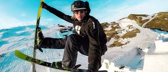 Andri ragettli (born 21 august 1998) is a swiss freestyle skier and snowboarder. Andri Ragettli Y Protest Se Unen Para Disenar Una Linea De Ropa Megaski Nevasport Com