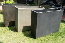 Pflanzkubel Beton Farbe Anthrazit Grau Braun Raumteiler Pflanzkubel Gartengestaltung Ideen Pflanzen