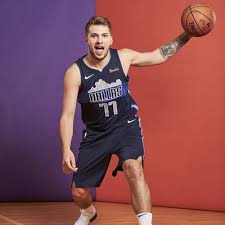 La entrega ha tenido lugar en la sede de endesa en madrid. Pin On Luka Doncic