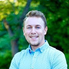 Aaron Karst's Instagram, Twitter & Facebook