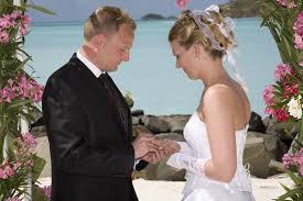 Hallo zusammen, wir sind gerade dabei uns um einen fotografen für unsere hochzeit zu kümmern und haben gar keine ahnung. Aida Hochzeit Alles Zu Den Aida Hochzeitsreisen