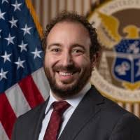 600+ "Patrone" profiles