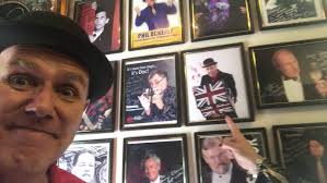 Lady Sarah and Keith Fields pay a quick visit to the California Magic Club