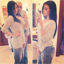 See what alki david (alkidavid) has discovered on pinterest, the world's biggest collection of ideas. Instagram Jennifer Stano Brown Sweater Style Inspiration
