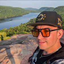 What's happening tonight in Chicago for dance events?