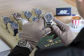Jul 11, 2019 · rolex famously claims that it takes a whole year to make a rolex watch from start to finish, but lets be realistic. How Long Does It Take To Make A Rolex Millenary Watches