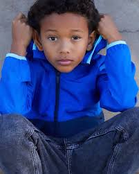 Roman Gray Jr (@roman.gray.jr) · fotos e vídeos do Instagram