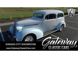 Image result for Regent Maroon 1935 Pontiac