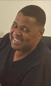 Can someone enhance old family photo?