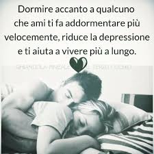 La Prima Affermazione Per Me E Sbagliata E Difficile Addormentarsi Quando Si Ha Uno Spettacolo Li Accanto Frasi D Amore Citazioni D Amore Immagini D Amore