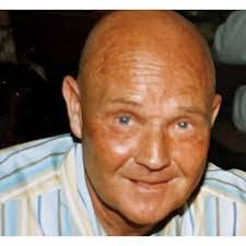 Ernest Kelly's Instagram, Twitter & Facebook