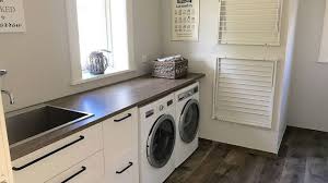 Laundry Mudroom Waschkuche Waschtrog Hausbau Bauherren Fliesen Fliesen In Holzoptik Wandwasch Waschkuche Im Keller Waschkuche Hauswirtschaftsraum Ideen