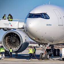 Anticipating the entrance into service of the a330neo | #1 source for all news and fan posts of the a330neo. A330 900neothe New A330neo Parked In Milwaukee After Doing Cold Weather Tests For Over 2 Hours C Todor Follow O Aviation Airplane Aircraft Maintenance Aircraft
