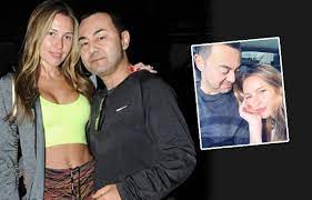 Check spelling or type a new query. Romantic Sharing By Serdar Ortac