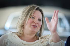 Jul 01, 2021 · joice hasselmann, deputada federal. Em Conflito Com Bolsonaro Joice Hasselmann Perde 126 Mil Seguidores Nas Redes Poder360