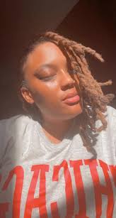 Diamond McClain (@diamond4evr)