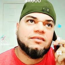 EconomíaLD l “Matemática simple, si no vendo no como”  http://ow.ly/XPk450zI3CB #NegocioInformal #ListínDiario