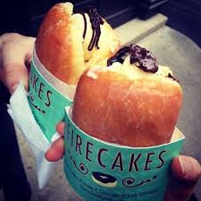Donut Ice Cream Sandwich From Firecake Donuts In Chicago But You Could Make Your Own At Home Voyage A Chicago Nourriture Alimentation