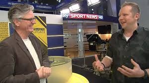 Dabei nahm man insgesamt rund 150 stunden mit 219.686 wörtern auf. Wolff Fuss Fussballkommentator Youtube