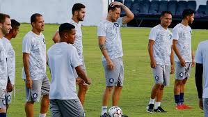 Toda a informação sobre clube do remo. Com Salarios Atrasados Jogadores Do Remo Cancelam Treino Radio Clube Do Para