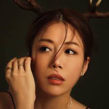 月球下的Kearen彭秀慧Fanspage added a new...