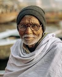 La primera vez que fui a India tenía 21 años. Mi madre me financió el  viaje: 1000€ para vuelos y 45 días de aventuras, con una media de 10€ al  día para