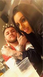 How to get rid of a snow angel in The Sims 4 shop?