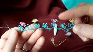 Kolay Mekik Oyasi Ustunde Igne Oyasi Yapimi Crochet Flowers Ear Cuff Crochet