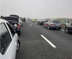 20 de ambulanțe se află la locul accidentului. Knvjyetw Arhsm