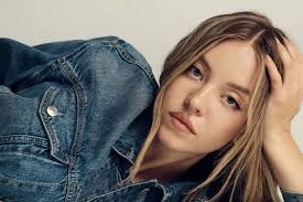 Silvio Santos pode ser o Garoto Devassa (no lugar de Sandy e Paris Hilton) 