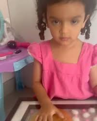 FELIZ DÍA MIS AMORES 💐🌹, @angieherreraquintana @chachycampillo doy  gracias a Dios por tenerlas en mi vida, son la base de nuestras vidas las  amo ❤️!!