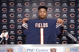 Fields could have been the first or second pick and it would have been more than defensible. Erik Lambert Ø¹Ù„Ù‰ ØªÙˆÙŠØªØ± Insider Justin Fields Still Burning From Draft Slide And Bears Love It Https T Co O8penjbaz8 Https T Co J7g3hcmtfx ØªÙˆÙŠØªØ±
