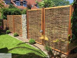 Robinienzaun Circo Komfort Gartenzaun Mit Umlaufendem Rahmen Paravent Garten Sichtschutz Garten Sichtschutzzaun Garten