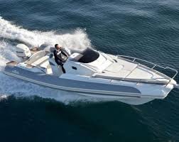 Prince 28 Sport Cabin Concessionnaire Nuova Jolly En Bretagne Du Sud Www Marine West Com Port La Foret 29 Finistere Lorient Bateaux Locmiquelic Bateau