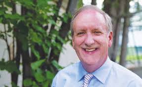 Estella Albert's Instagram, Twitter & Facebook