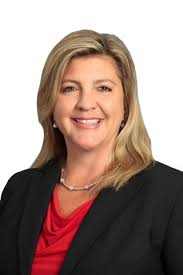 i2c designa a la ejecutiva bancaria Tracy Seng para dirigir Éxito del  Cliente