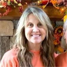 Suzanne Wiley's Instagram, Twitter & Facebook