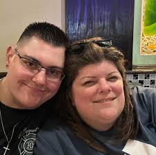 Hi, does anyone have a good gastroenterologist that really cares to find  out your diagnosis. I've experienced couple doctors very angry and not  talkative. Plz share your Doctor