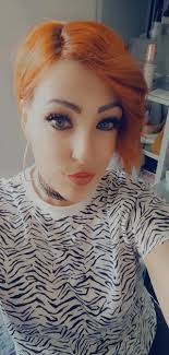 I was ready for a little change! Blonder and was totally inspired by  @mslesliebibb and the blunt bob so went straighter at the ends but kept my  texture throughout! @calistatools #spring #haircut #