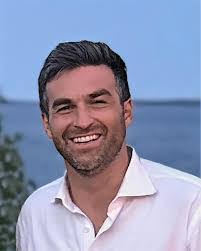 Melinda Beebe's Instagram, Twitter & Facebook