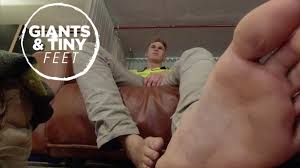 Male Feet -1 - ThisVid.com