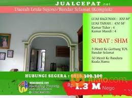 Dibalik manfaat tanaman yang beragam, ternyata ada jenis tanaman yang mengandung racun yang berbahaya sehingga harus diletakan pada tempat yang aman atau diluar rumah. Rumah Didalam Komplek Daerah Letda Sujono Tembung Aksara Pancing Medan Jualo