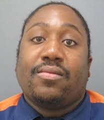 Devonte Earl Hollis, age 25