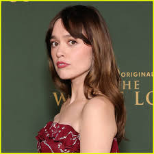 Broadway's 'Diana' Star Jeanna de Waal Defends the Musical Amid Negative  Reviews: Photo 4663900