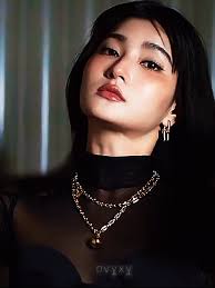 | |@jules.ae @esther @₊⊹ daisy ₊⊹ @evylen #mablesiriwalee #pangjiewr  #clairebelletheseries #davikahoorne