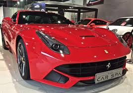 cared for at thecarspauae hot red ferrari worthy of full attention to book an appointment for your vehicle call 026225038 cera carros importados carros